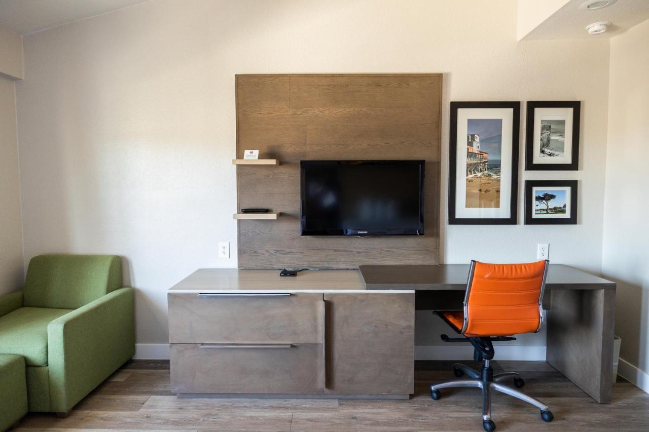 Days Inn By Wyndham Monterey Downtown Εξωτερικό φωτογραφία