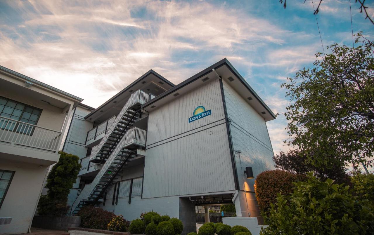 Days Inn By Wyndham Monterey Downtown Εξωτερικό φωτογραφία